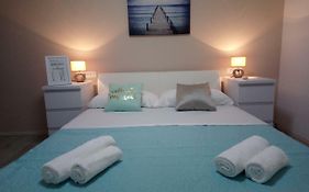 Aquamarine Apartment